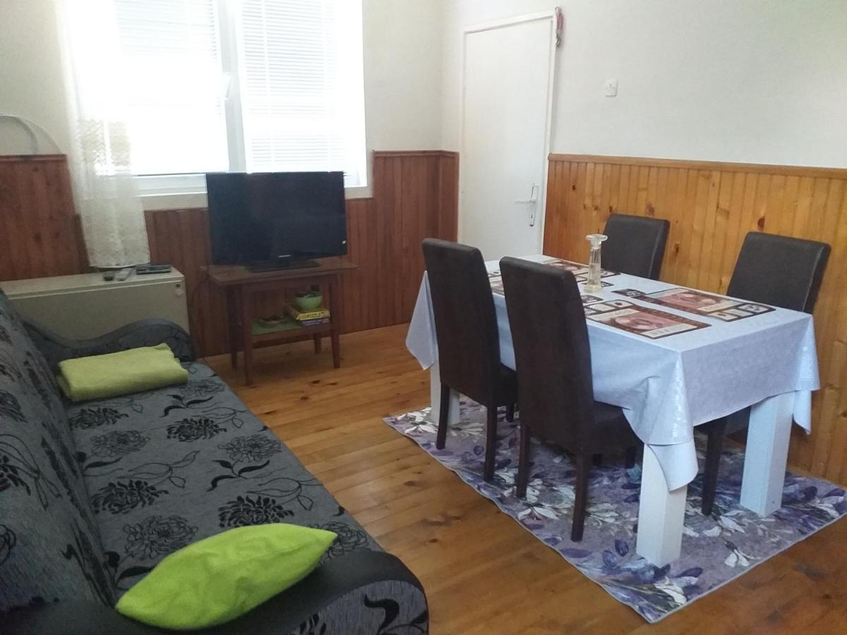 Vikendica Iva Villa Perucac Luaran gambar